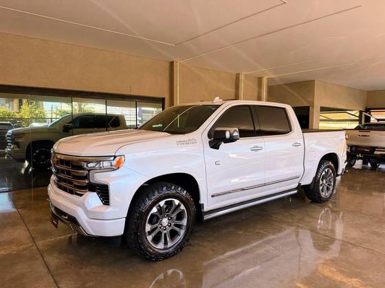 CHEVROLET SILVERADO 5.3 V8 GASOLINA 1500 HIGH COUNTRY 4X4 AUTOMÁTICO CHEVROLET SILVERADO 5.3 V8 GASOLINA 1500 HIGH COUNTRY 4X4 AUTOMÁTICO